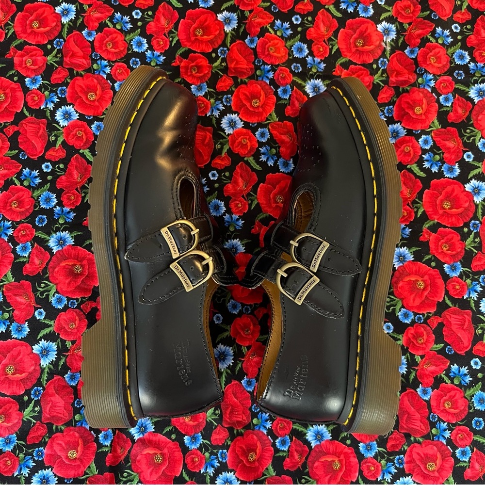 Dr. Martens 8065 smooth leather mary jane shoes (black)